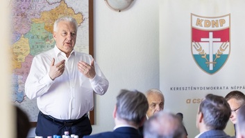 Semjén Zsolt lemondott a KDNP elnöki tisztségéről, de az országos elnökség nem fogadta el - illusztráció