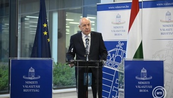 Sulyok Tamás a Velencei Bizottsághoz fordult - illusztráció