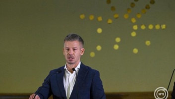 Tízmilliárd forintos gyermekvédelmi krízisprogramot indít a magyar kormány (Frissítve) - illusztráció