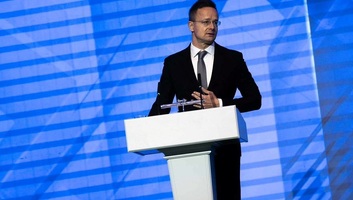 Szijjártó Péter: A kormány minden segítséget megad a kenyai halálos áldozatok hozzátartozóinak - illusztráció