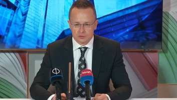 Szijjártó Péter: Az EU a háborút választja a békével szemben - illusztráció