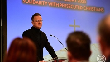 Szijjártó Péter: Szélsőségesen keresztényellenes liberális mainstream uralja Európát - illusztráció