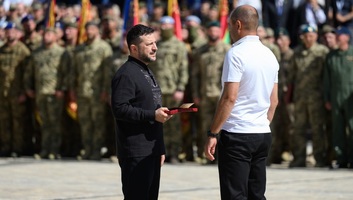 Ukrajnát támogató magyar állampolgárokat tüntetett ki Volodimir Zelenszkij - illusztráció