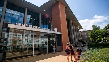 Varga-Bajusz Veronika: tizenkét magyar egyetem tartozik a világ legjobb öt százalékába - illusztráció