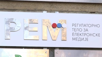 A REM Tanácsa végre újra teljes létszámban működhet – az első próbatétel hétfőn vár rá - illusztráció