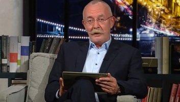 Azonnali hatállyal megszüntette az M5 egyik háttérműsorát a közmédia - illusztráció