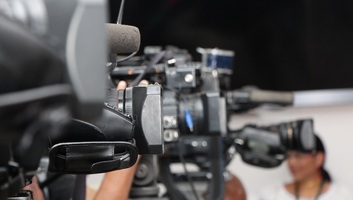Több ország szakszervezetei sürgetnek egyeztetést az Adria News Network új vezetésével - illusztráció