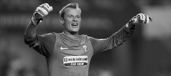 Autóbalesetben elhunyt az Arsenal és a Juventus híres osztrák kapusa - illusztráció