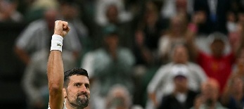 Đoković legyőzte Cicipaszt, bejutott a wimbledoni torna harmadik fordulójába - illusztráció