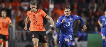 Jobban játszott, de ismét kikapott Szerbia: Hollandia 2:1-re nyert Eindhovenben - illusztráció