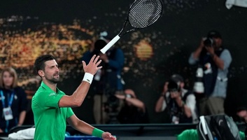 Rekordáron kelt el Đoković egyik teniszütője - illusztráció