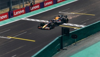 Russell volt a leggyorsabb a sanghaji szabadedzésen - illusztráció