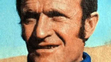 Zdravko Rajkov nevét veszi fel a csúrogi Hajduk stadionja - illusztráció