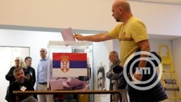A békés szavazás és az eredmények elfogadásának fontosságát hangsúlyozták a szerbiai politikusok - illusztráció