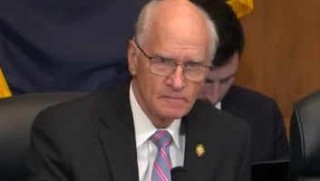 „A demokrácia helyzete Szerbiában aggasztó” - illusztráció