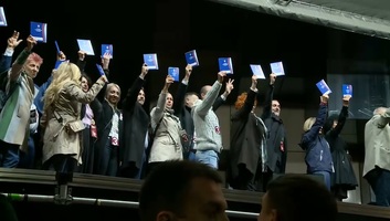 A mandátum a népé: Esküt tettek az Egyetemista Lista jelöltjei - illusztráció