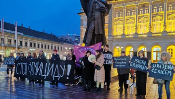A nők elleni erőszak áldozataira emlékeznek Szerbiában - illusztráció