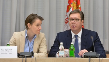 A szerb elnök lemondása esetén ideiglenesen Ana Brnabić venné át az államfői tisztséget - illusztráció