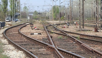 Bútorgyártó cégre bízták az archeológiai munkákat a Belgrád–Kelebia vasútvonalon - illusztráció