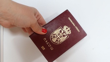Drágább lett az új, burgundi színű szerbiai útlevél kiállítása - illusztráció
