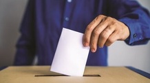 Előrehozott parlamenti választást tartanak ma Szerbiában - illusztráció