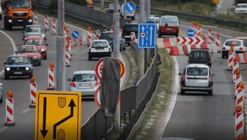Fokozott forgalom várható a szerbiai utakon a hétvégén - illusztráció