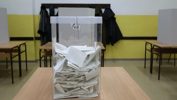 Gyanús választói értesítők: Van-e összefüggés a nemrég kiadott 200 ezer új személyi igazolvánnyal? - illusztráció