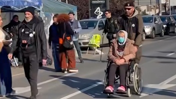 Ismét kórházba vitték Dijana Hrkát: Romlott az állapota, infúziót kap - illusztráció