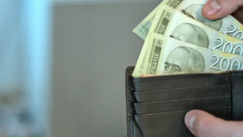 Megkezdődött a 6000 dináros támogatás kifizetése - illusztráció