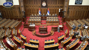 Nincs határozatképesség, ismét elmaradt a bizalmatlansági szavazás - illusztráció