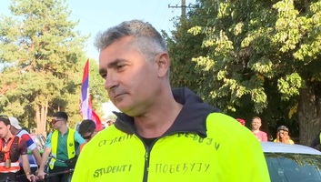 Srdanović is csatlakozott a Belgrádba tartó egyetemista menethez - illusztráció