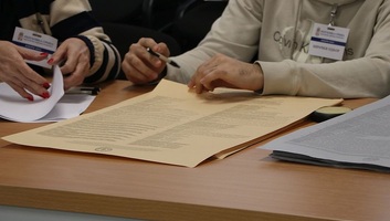 Több szavazóhelyet követelnek a külföldön élő szerb állampolgárok - illusztráció