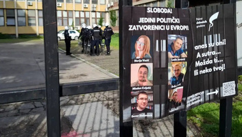 Újvidéki aktivisták: Az elnöki kegyelem Vučić politikai haszonszerzési kísérlete - illusztráció