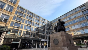 VJT: Továbbra is tart az előkészítő eljárás a bölcsészkaron történt haláleset ügyében - illusztráció