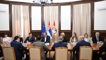 Vučić: Szerbia a globális bizonytalanság ellenére is stabil fiskális helyzetet tart fenn - illusztráció