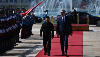 Vučić: Szerbia továbbra is támogatja Ukrajna területi integritását - illusztráció