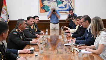 Vučić a NATO európai főparancsnokával tárgyalt a térség biztonságáról - illusztráció