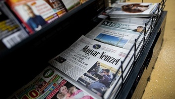 Mađar Nemzet i 12 županijskih listova prelaze na nedeljno izlaženje - illusztráció