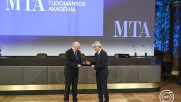 Kollár János kapta a Bolyai János Nemzetközi Matematikai Díjat - illusztráció