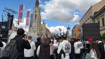 BIRN: 180 vallomás a közszférában tapasztalt politikai nyomásról - illusztráció