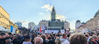 „Menni kell”: A szakszervezetek szerint nyomás alatt a közszféra - illusztráció