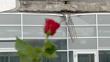 A szerbiai diákok világszerte megemlékezésre hívják az embereket az újvidéki tragédia évfordulóján - illusztráció