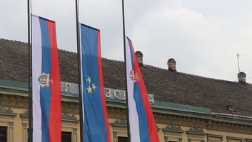 Gyásznap van Palánkán a tegnapi balesetben elhunytak miatt - illusztráció