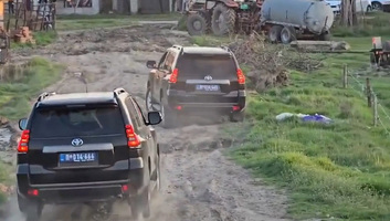 Mozsorban ért véget a filmbe illő üldözés: Újvidéken rendőrökre lőtt, autót rabolt, elfogták - illusztráció