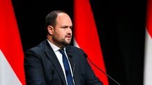 Nacsa Lőrinc felköszöntötte a 32 éves VMSZ-t - illusztráció