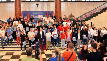 Ösztöndíjat kap 85 fiatal vajdasági sportoló és 24 edző - illusztráció