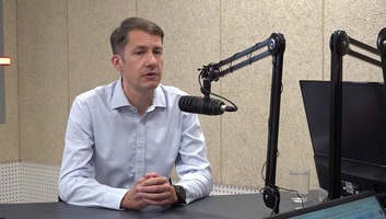 Pásztor: Még a bizalomépítés zajlik a VMSZ és a Tisza Párt között - illusztráció