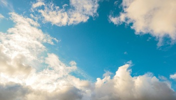 Változóan felhős, meleg idő várható Vajdaságban - illusztráció