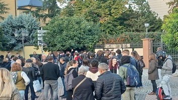 Visszatértek iskolájukba az újvidéki gimnazisták, estére tüntetést hirdettek - illusztráció