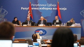 RIK: Az összes szavazóhely adatait feldolgozták, a Szerbia nem állhat meg kapta a szavazatok 46,75 százalékát - illusztráció